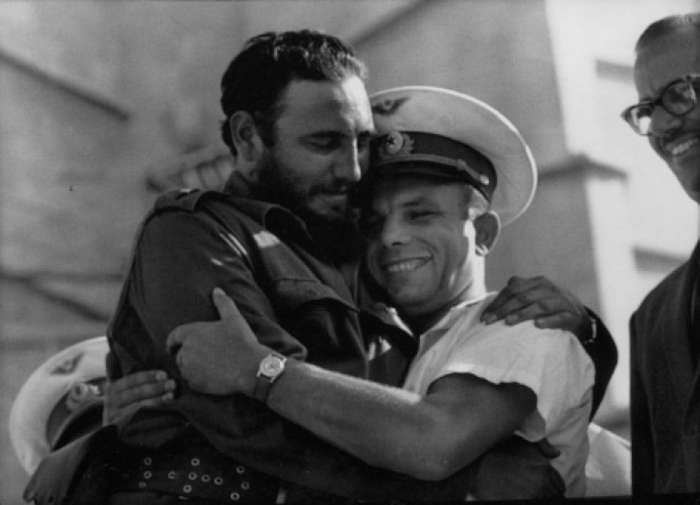 gagarin-fidel_castro