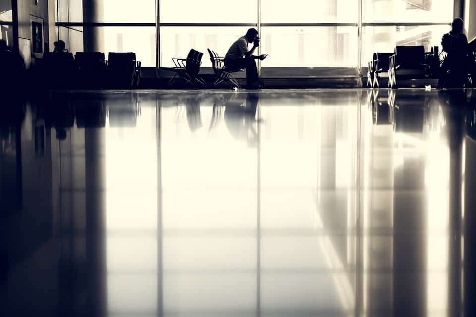 airport-923970_960_720
